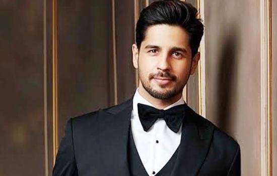 Sidharth Malhotra thanks his fans for all the love and support as he  completes 8 years in Bollywood  Hindi Movie News  Times of India